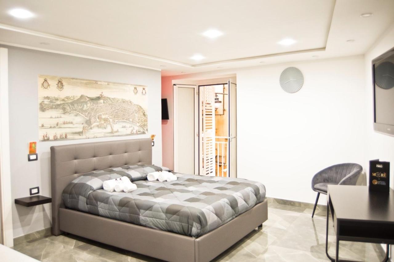 Suite Napoli Sotterranea Con Vasca Idromassaggio Luaran gambar